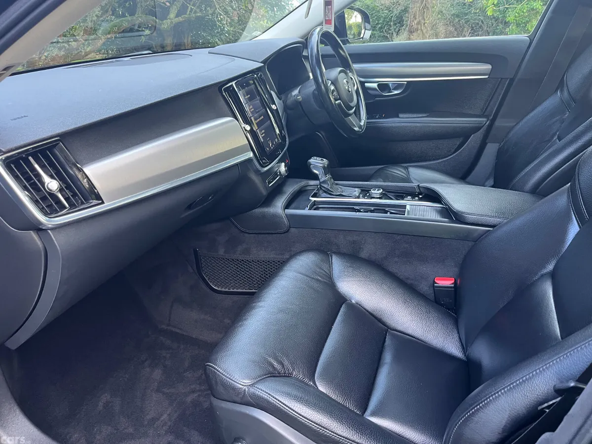 Volvo S90 Saloon, Diesel, 2017, Black