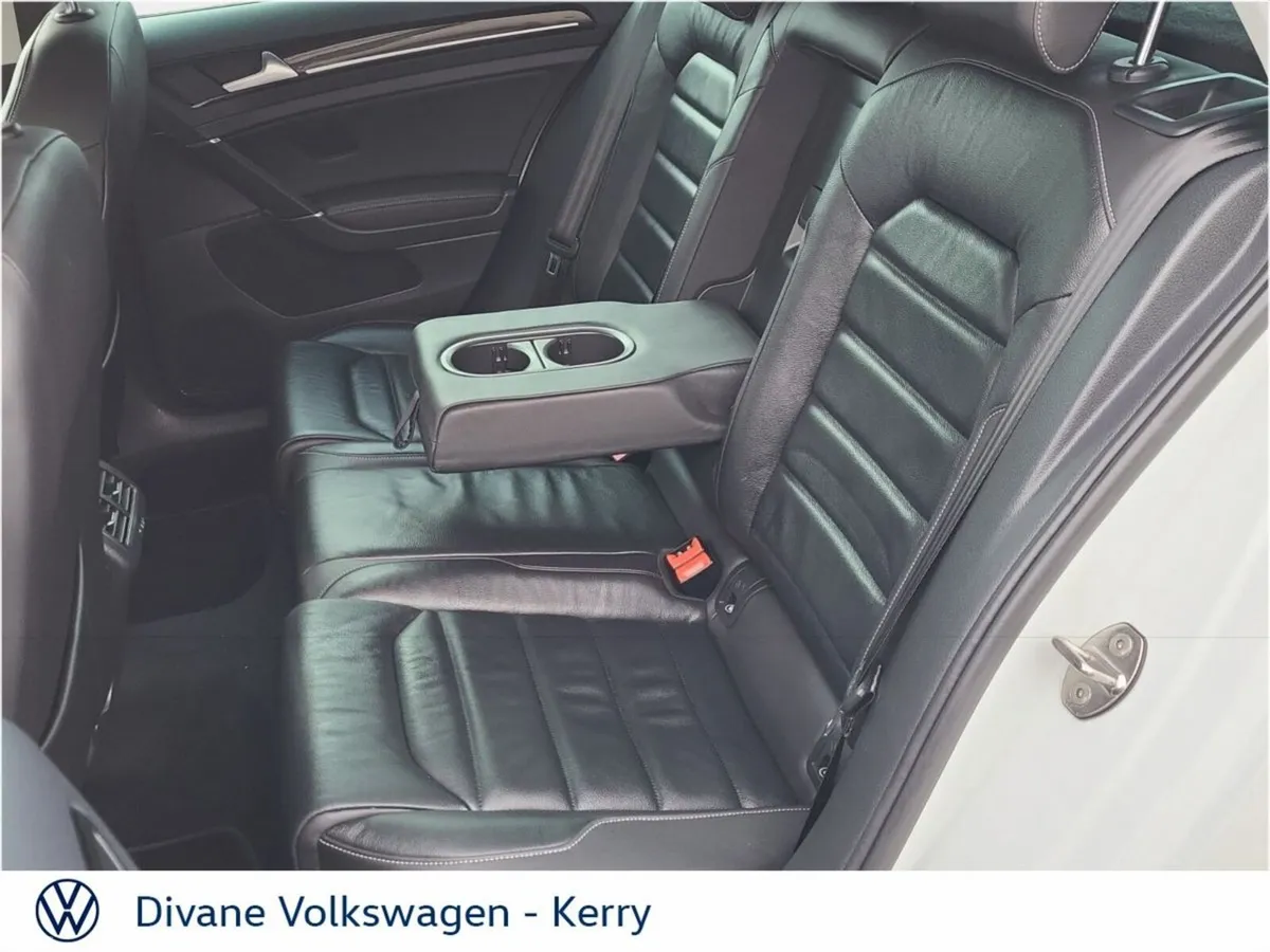 Volkswagen Golf Hatchback, Diesel, 2020, White