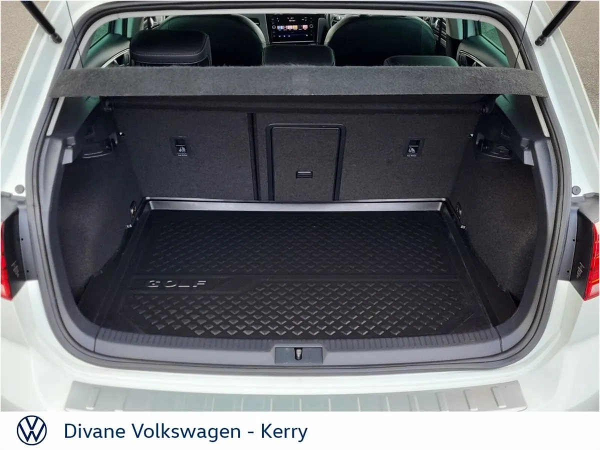 Volkswagen Golf Hatchback, Diesel, 2020, White