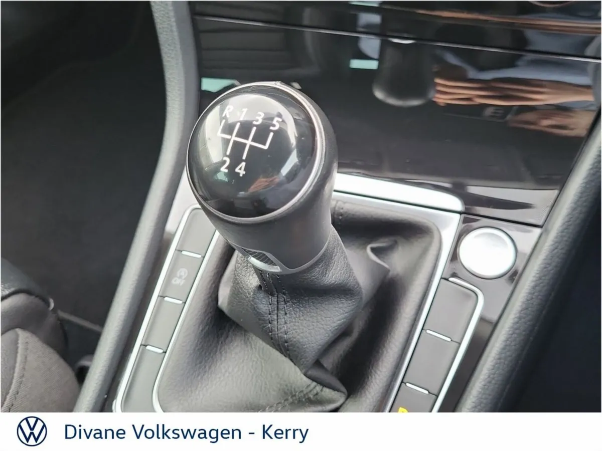 Volkswagen Golf Hatchback, Diesel, 2020, White