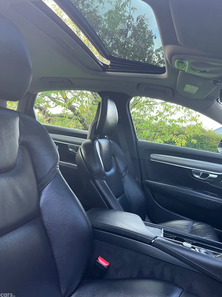 Volvo S90 Saloon, Diesel, 2017, Black