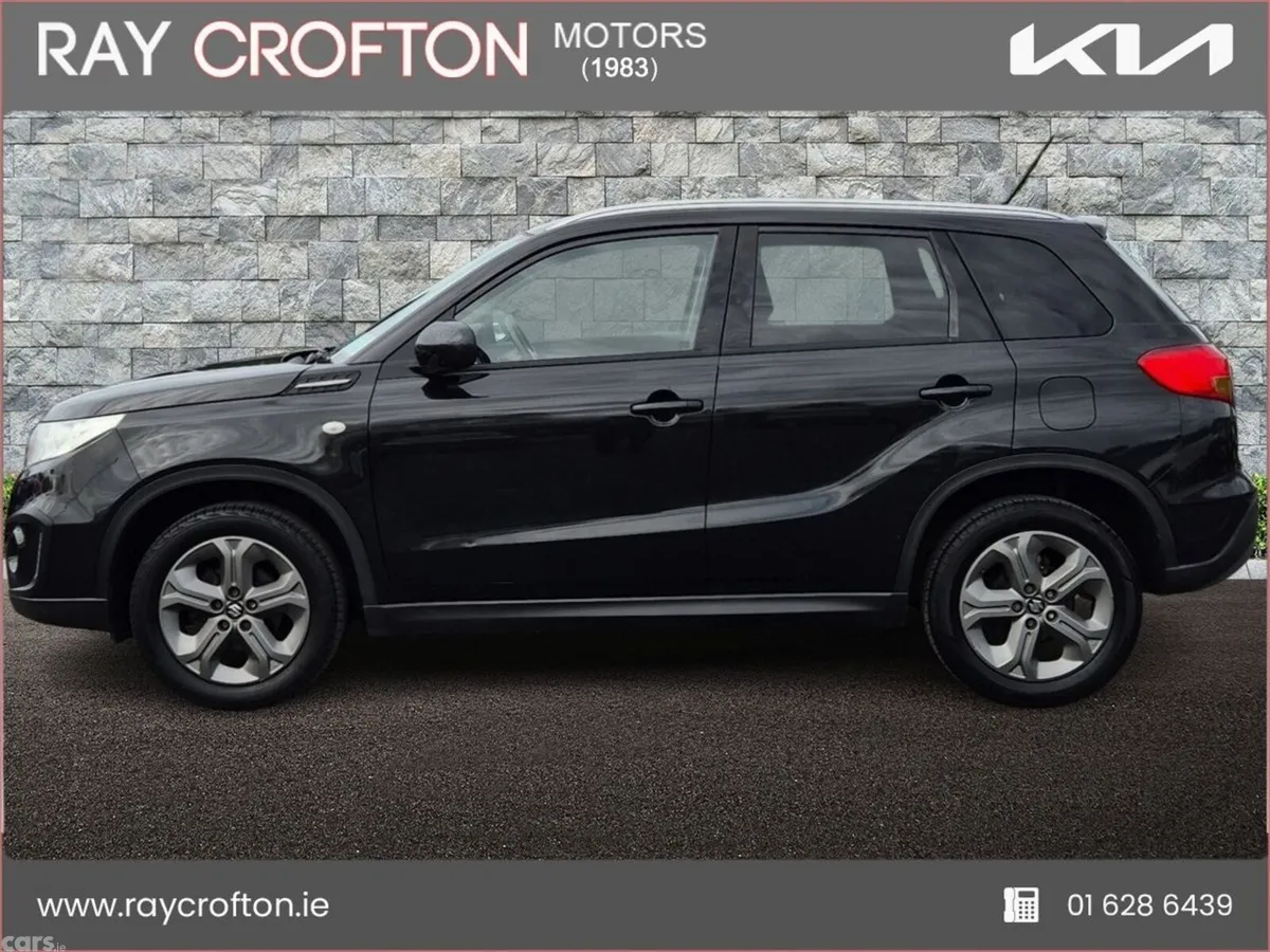 Suzuki Vitara SUV, Petrol, 2017, Black