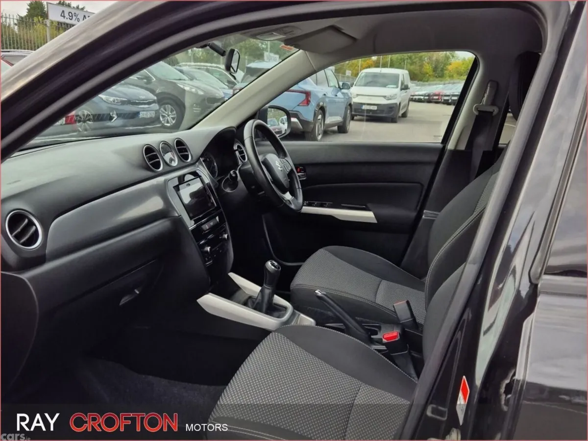 Suzuki Vitara SUV, Petrol, 2017, Black
