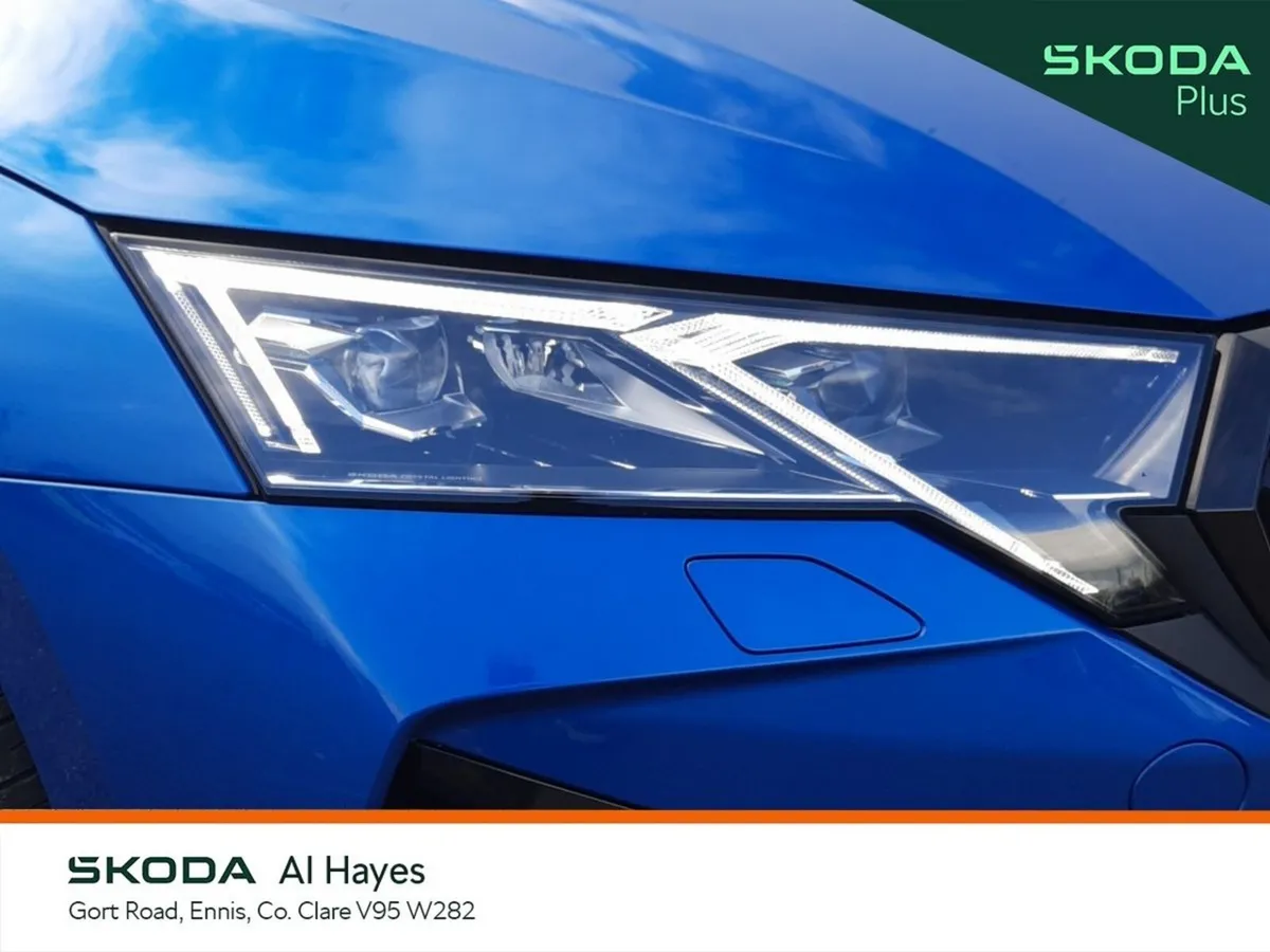 Skoda Octavia Saloon, Petrol, 2025, Blue