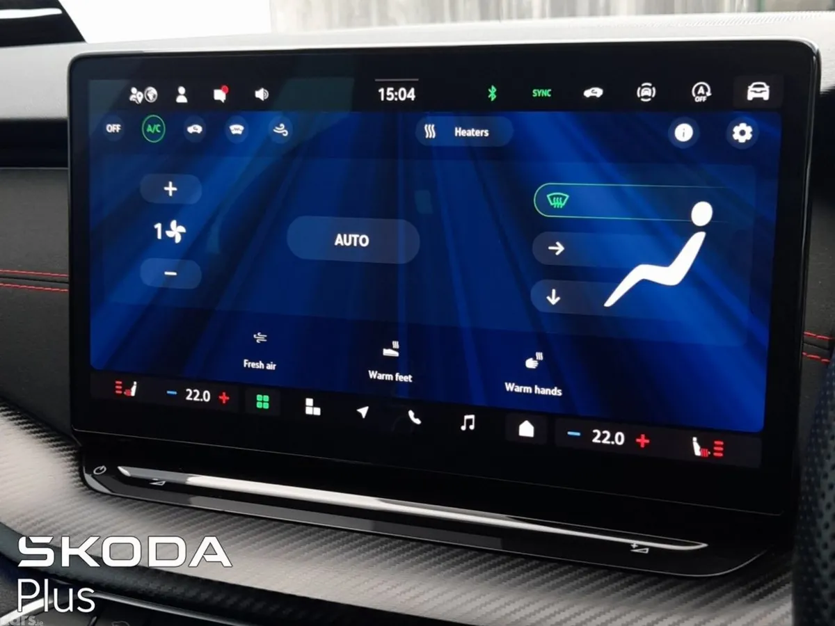 Skoda Octavia Saloon, Petrol, 2025, Blue