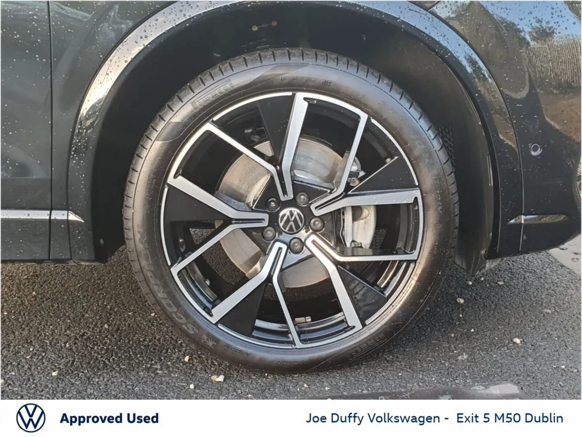 Volkswagen Tiguan SUV, Petrol Plug-in Hybrid, 2025, Black