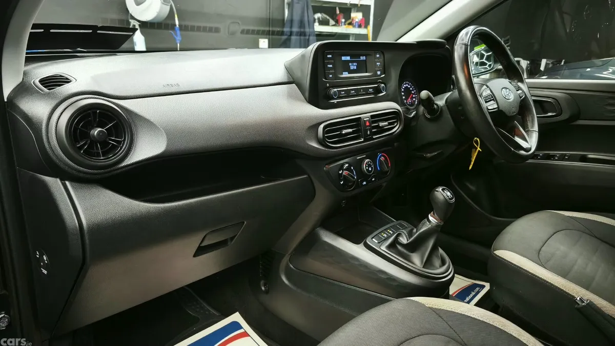 Hyundai i10 Hatchback, Petrol, 2021, Black