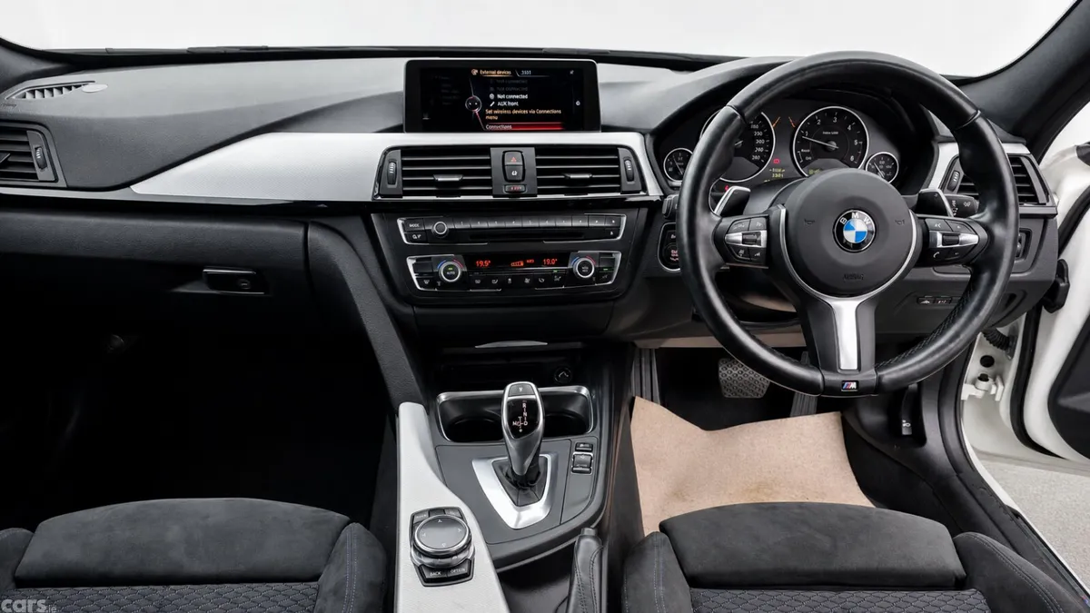 BMW 3-Series Saloon, Diesel, 2015, White