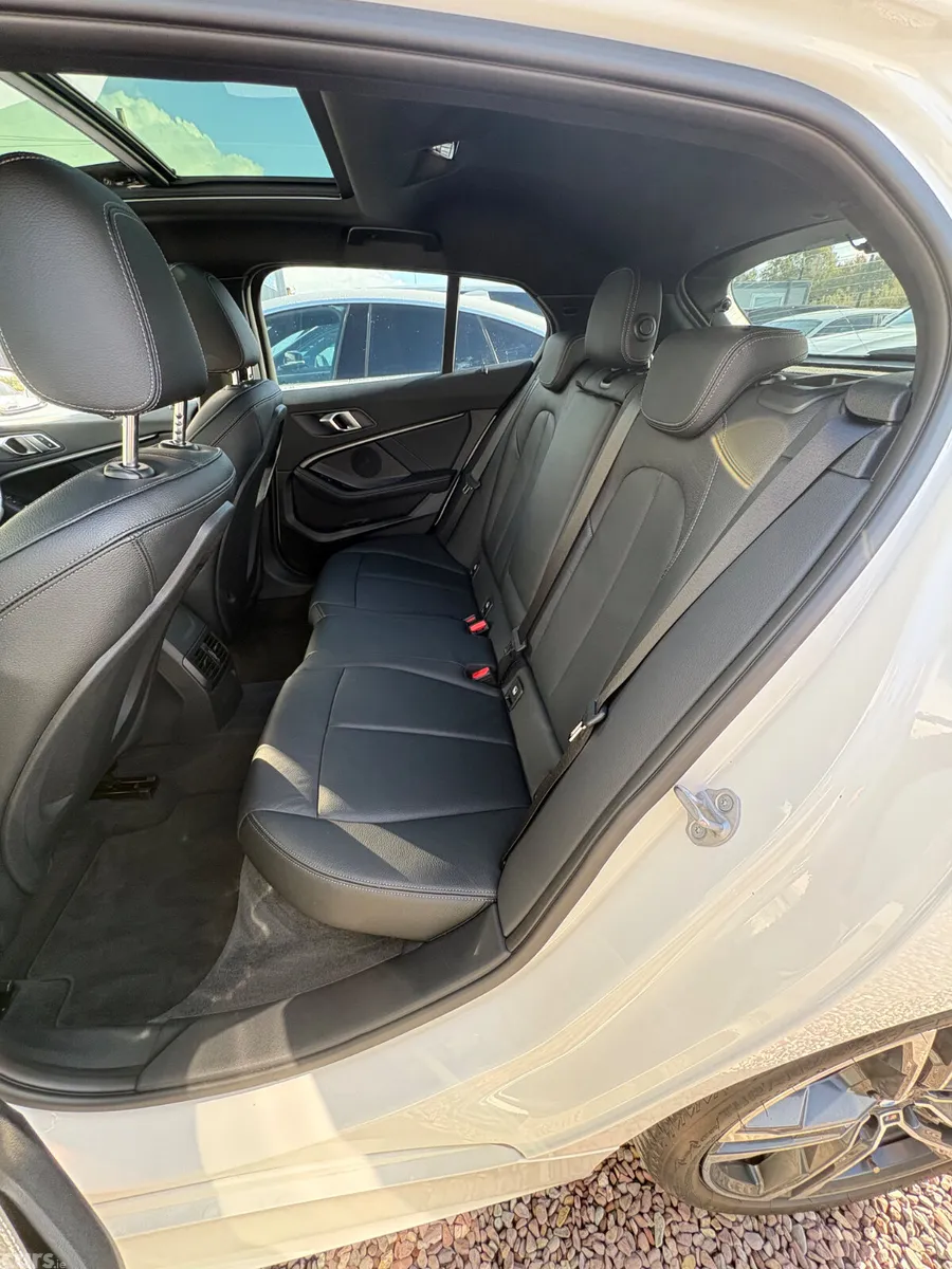 BMW 1-Series Hatchback, Diesel, 2022, White