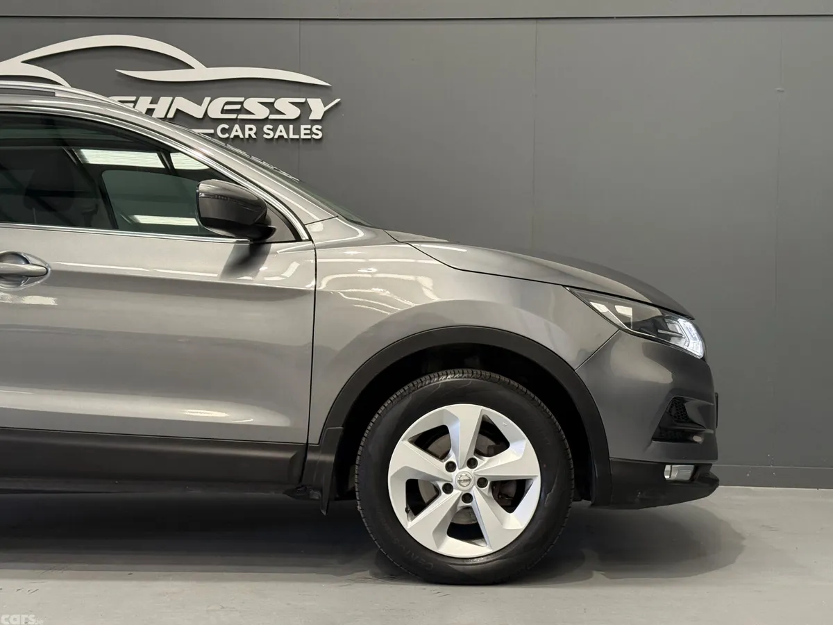 Nissan Qashqai MPV, Petrol, 2019, Grey