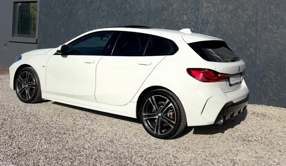 BMW 1-Series Hatchback, Diesel, 2022, White