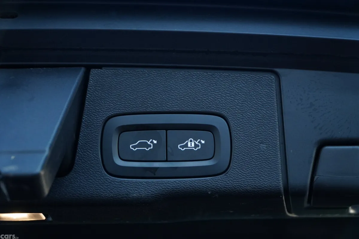 Volvo XC60 Estate, Diesel, 2018, Grey