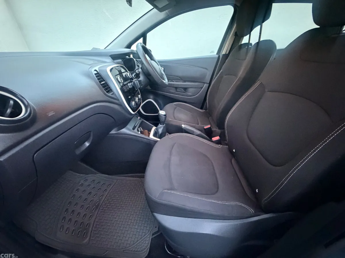 Renault Captur Hatchback, Diesel, 2018, Blue