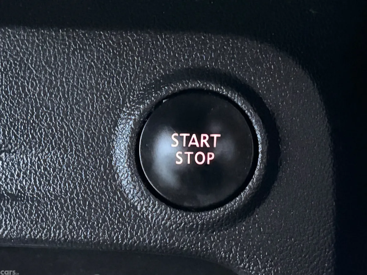 Renault Captur Hatchback, Diesel, 2018, Blue