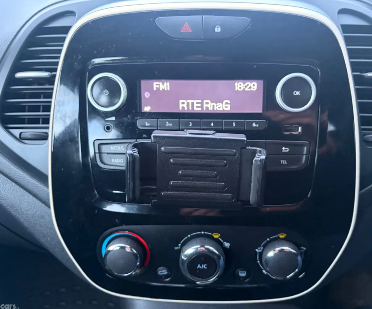 Renault Captur Hatchback, Diesel, 2018, Blue