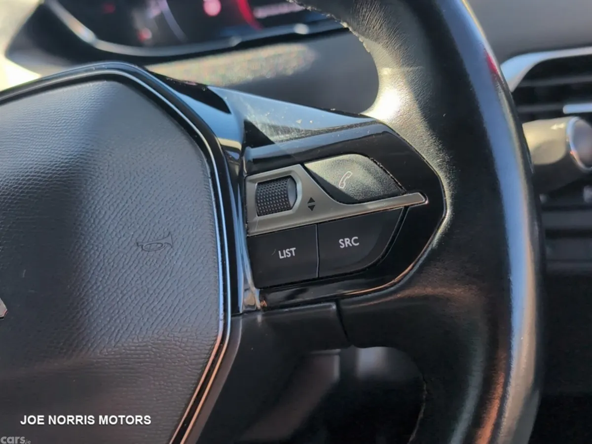 Peugeot 3008 MPV, Diesel, 2021, Red