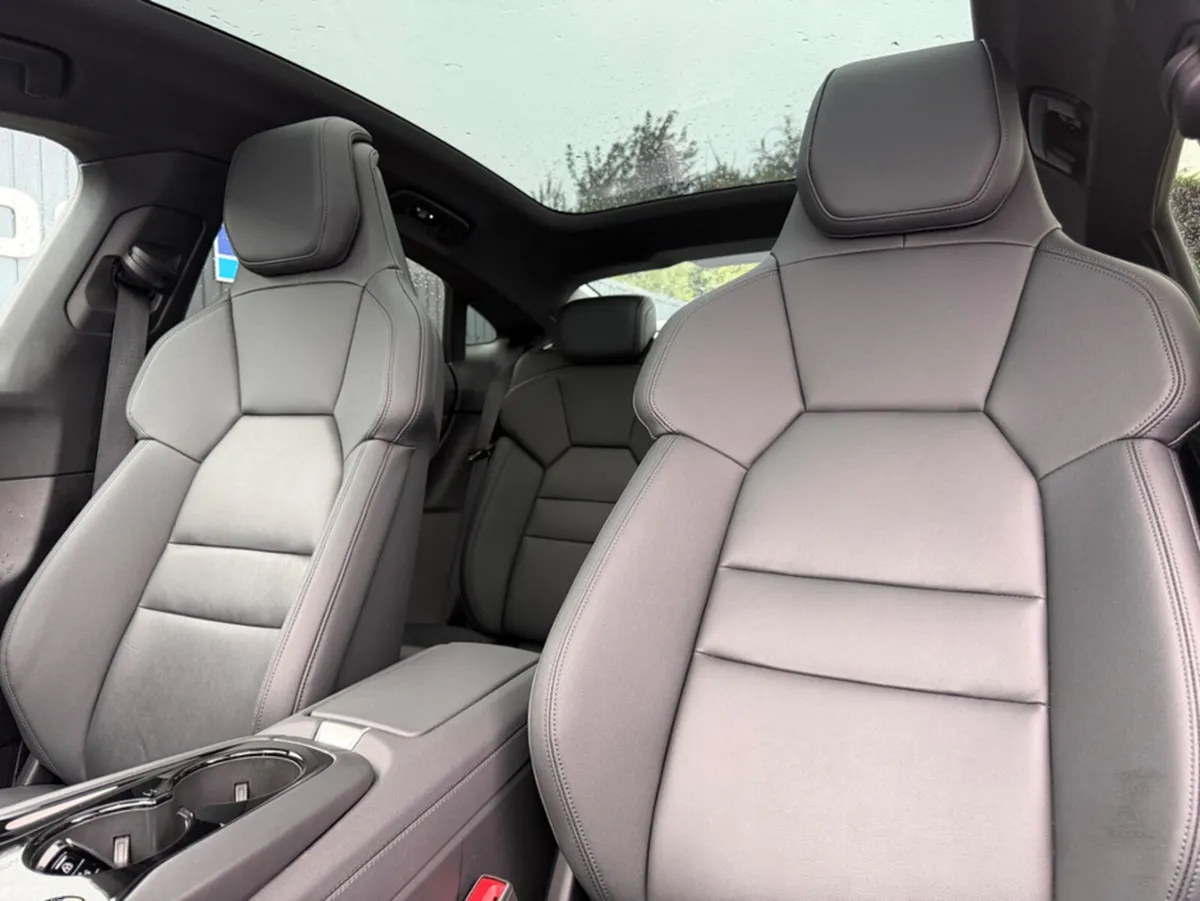 Audi e-tron GT quattro Saloon, Electric, 2022, Grey
