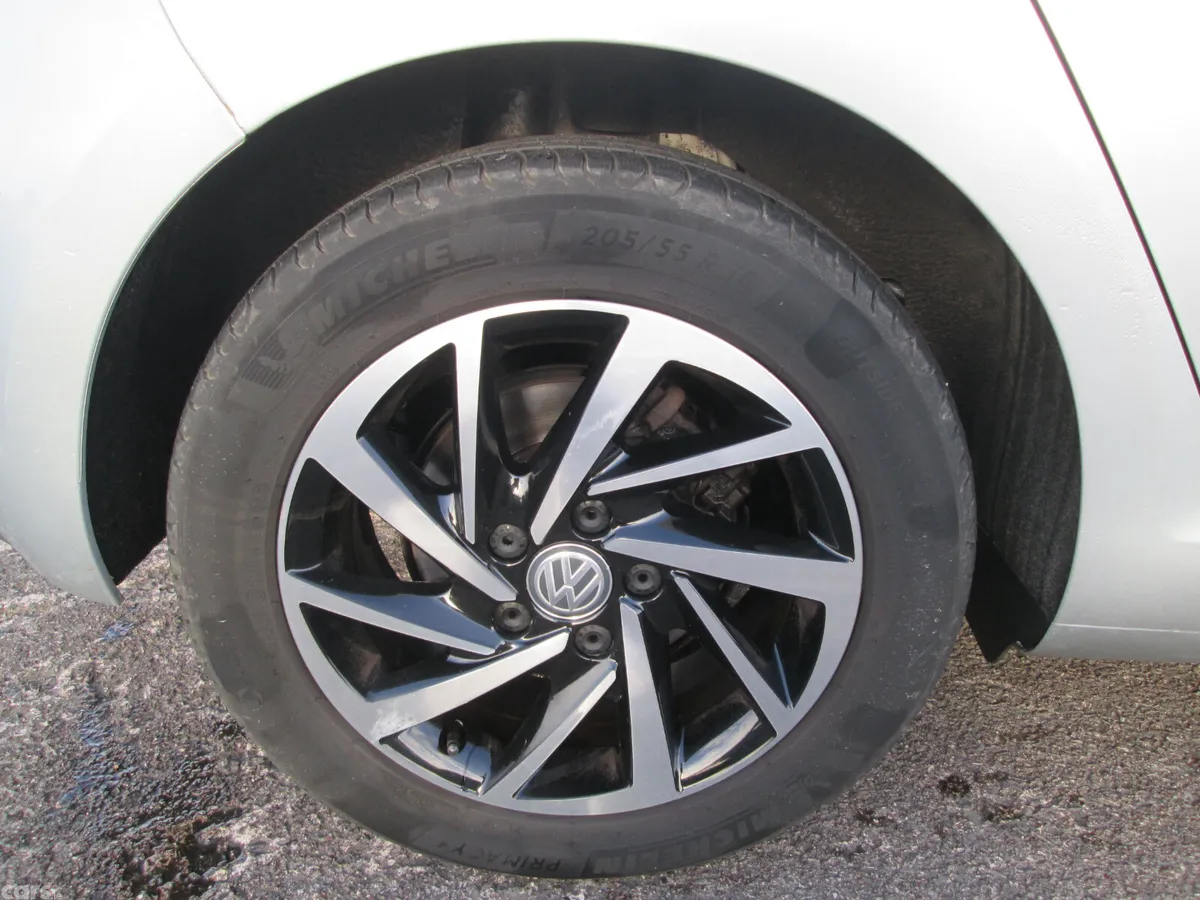 Volkswagen Golf Hatchback, Diesel, 2019, Silver