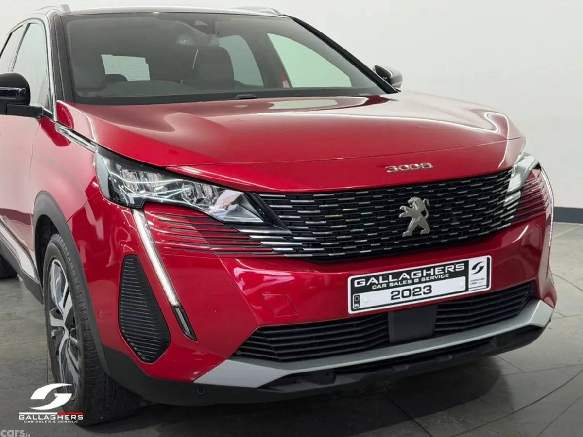 Peugeot 3008 MPV, Diesel, 2023, Red