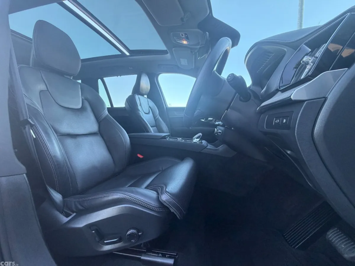 Volvo XC90 Estate, Petrol Plug-in Hybrid, 2025, Black