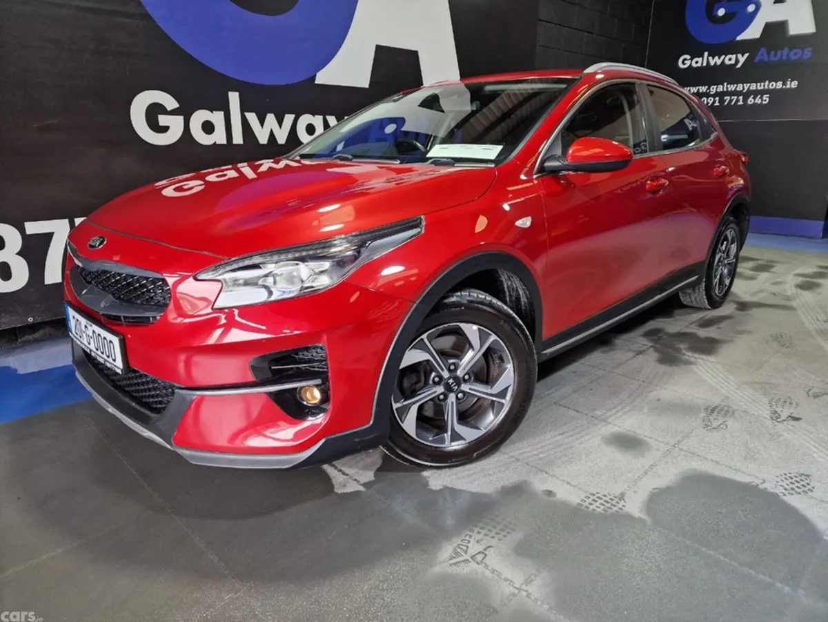 Kia XCeed Hatchback, Petrol, 2020, Red
