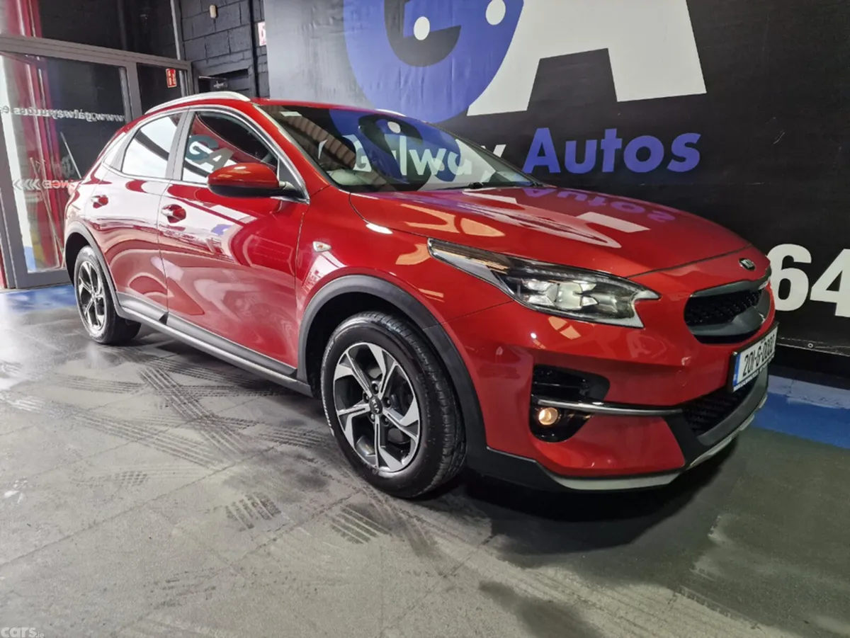 Kia XCeed Hatchback, Petrol, 2020, Red