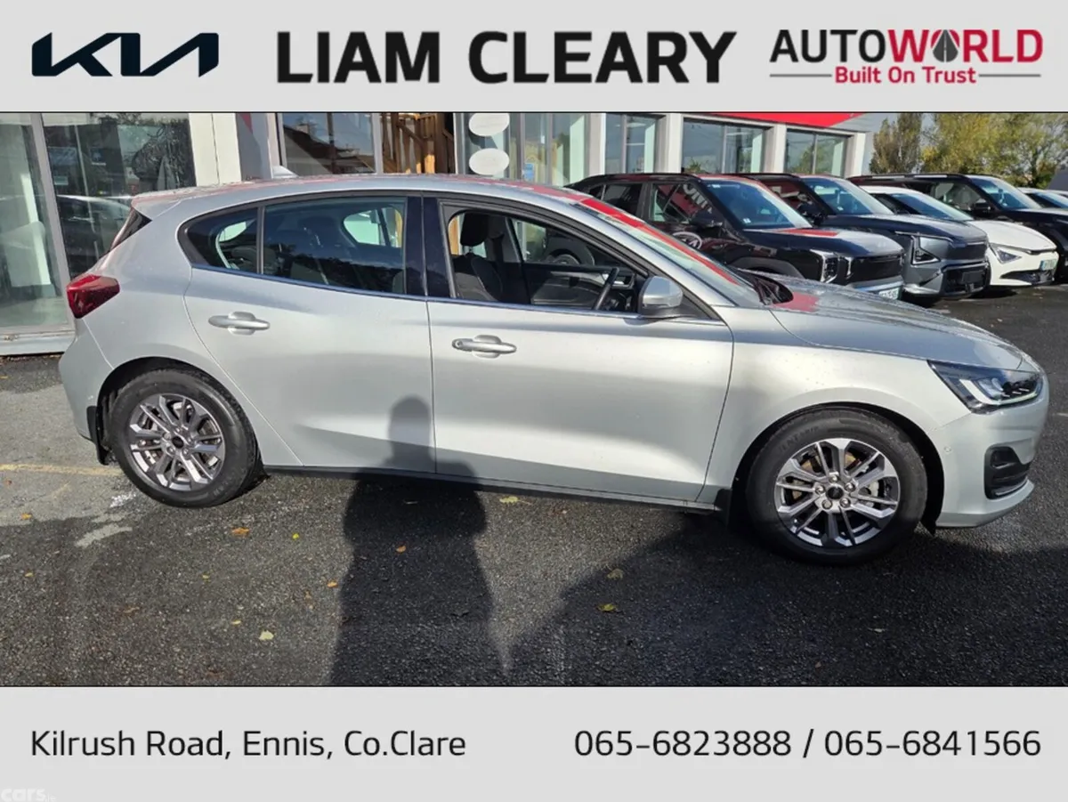Ford Focus Hatchback, Petrol, 2023, Grey