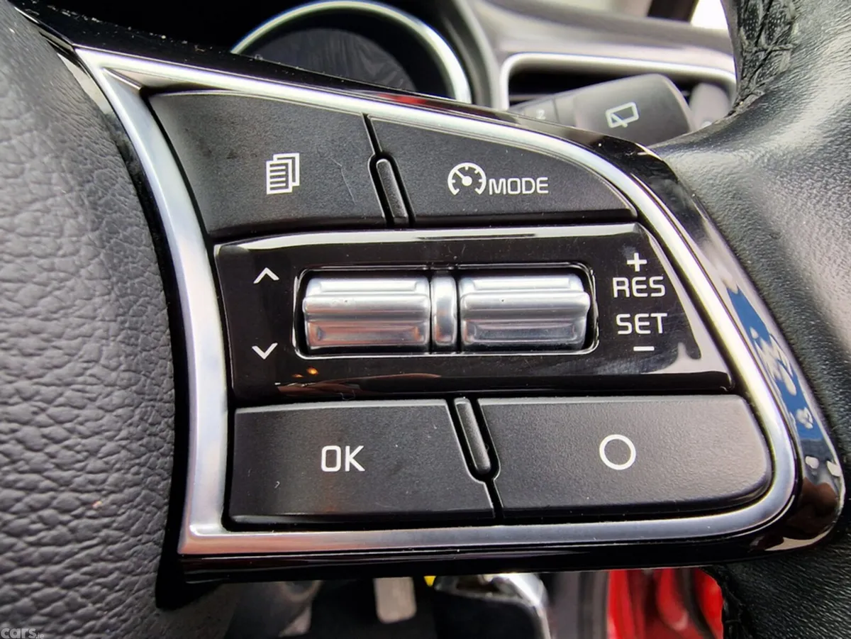 Kia XCeed Hatchback, Petrol, 2020, Red