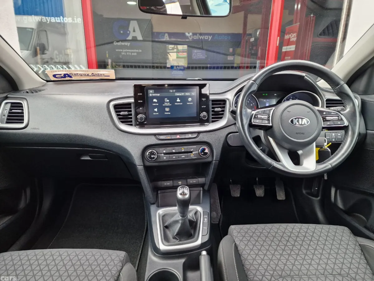 Kia XCeed Hatchback, Petrol, 2020, Red