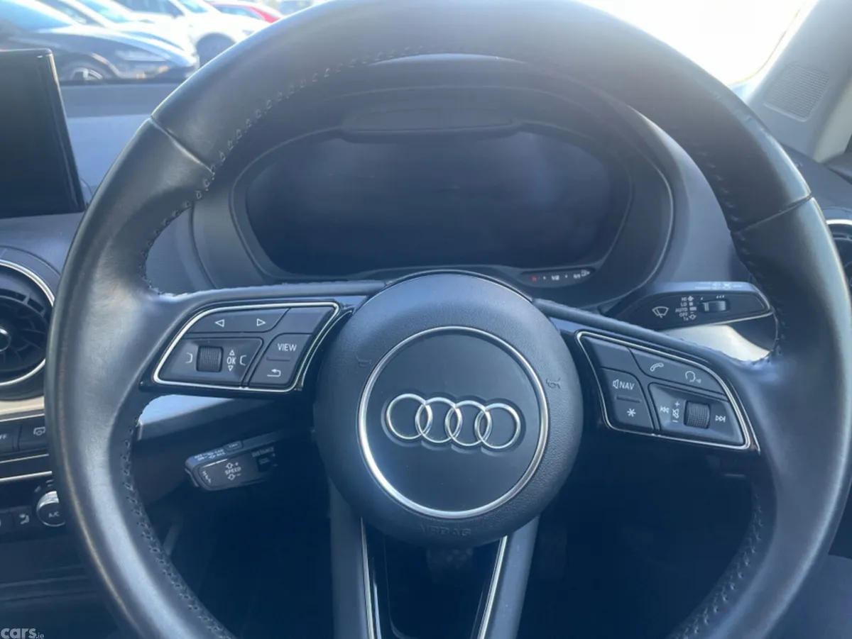 Audi Q2 Hatchback, Petrol, 2017, White