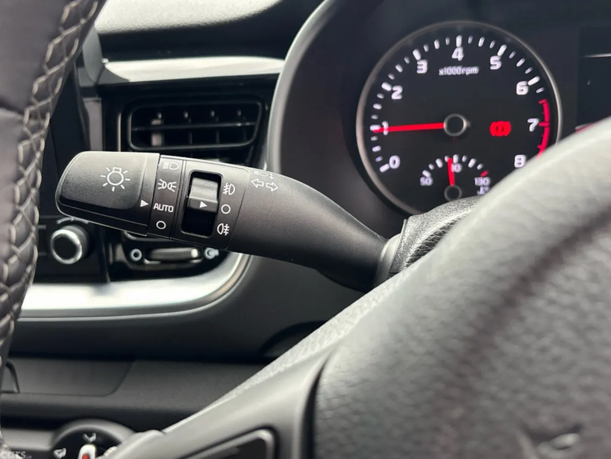 Kia Stonic SUV, Petrol, 2023, Red