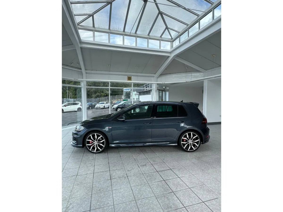 Volkswagen Golf Hatchback, Petrol, 2019, Blue