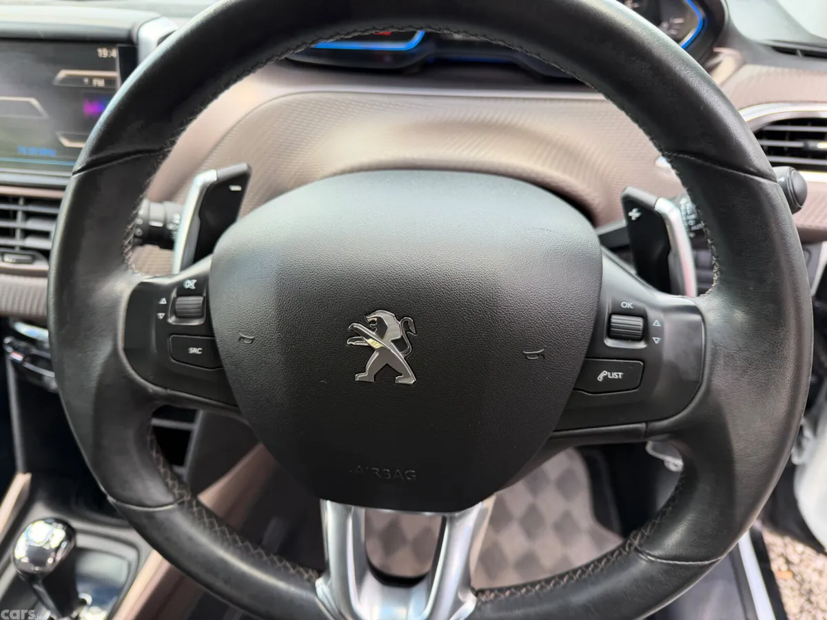 Peugeot 2008 Estate, Petrol, 2014, White