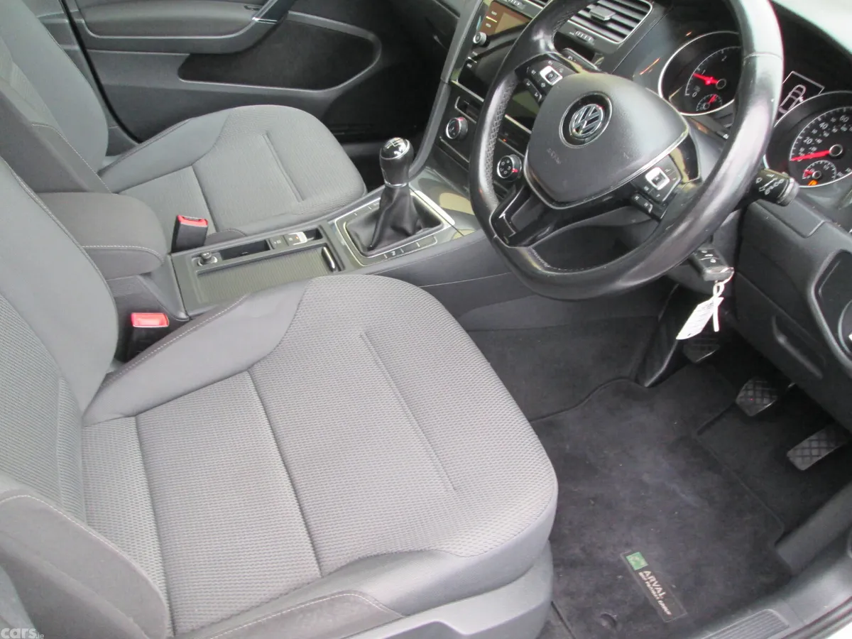 Volkswagen Golf Hatchback, Diesel, 2019, Silver