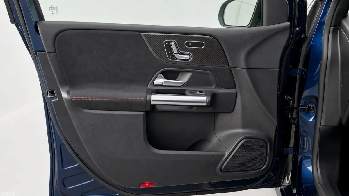 Mercedes-Benz B-Class Hatchback, Diesel, 2020, Blue