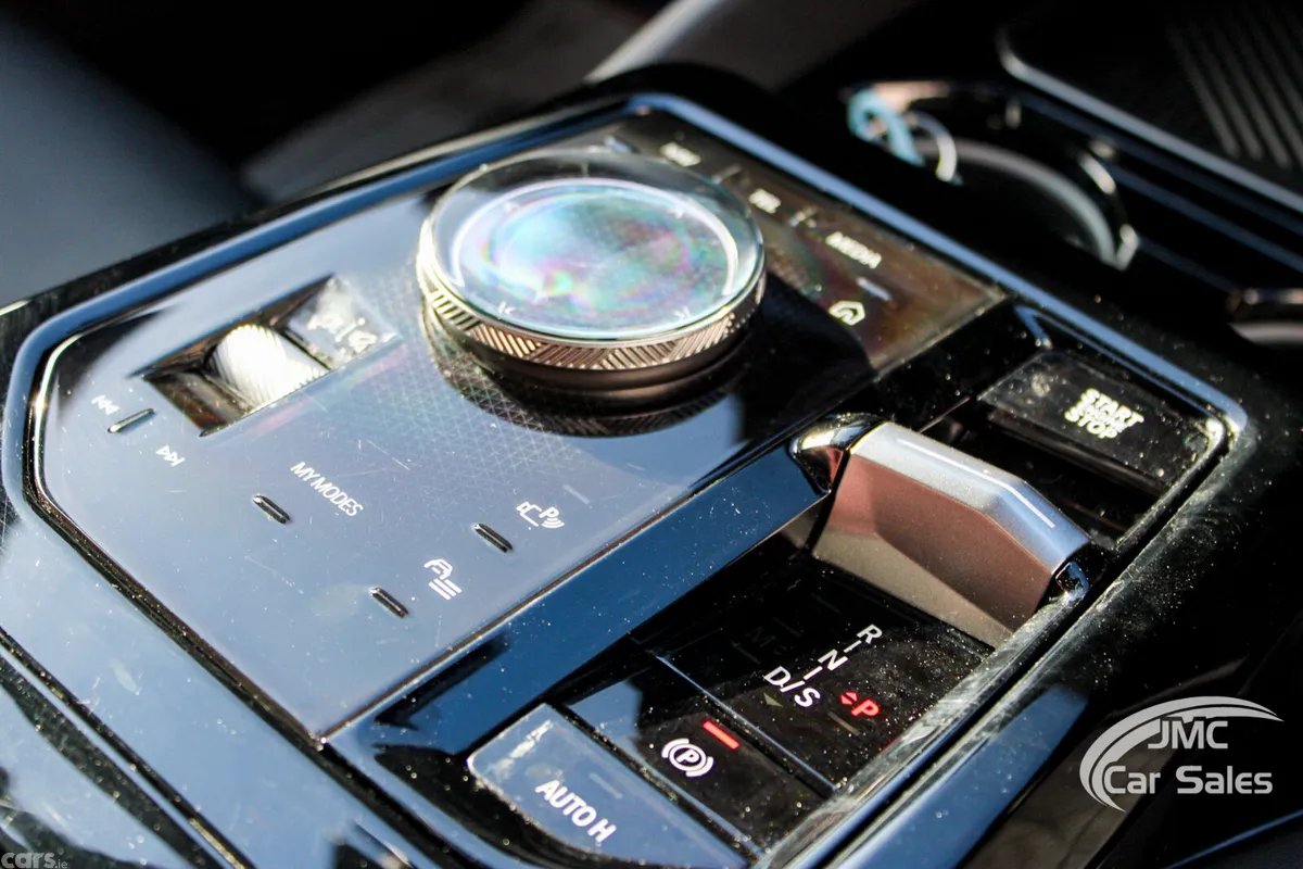 BMW 5-Series Saloon, Petrol Plug-in Hybrid, 2025, Blue