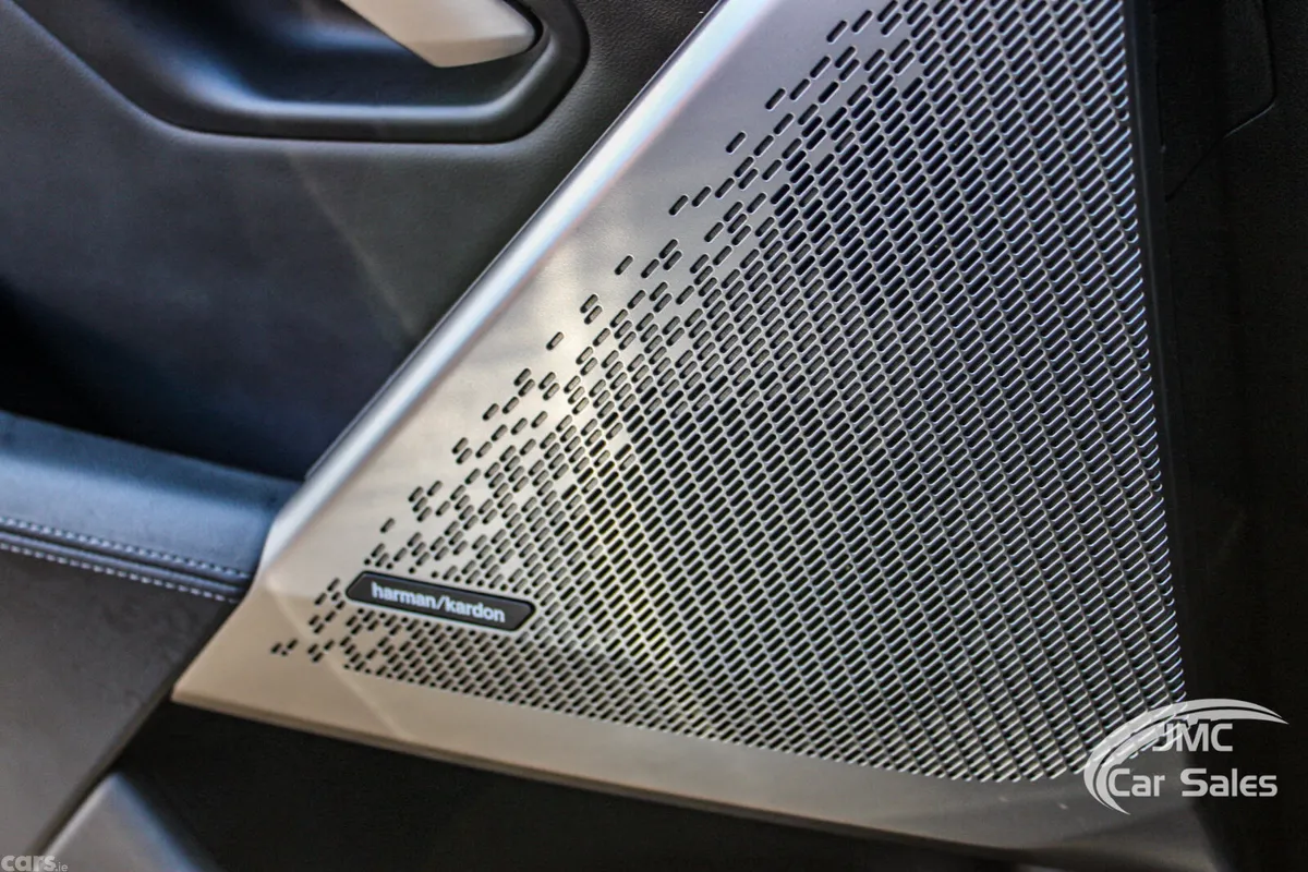 BMW 5-Series Saloon, Petrol Plug-in Hybrid, 2025, Blue