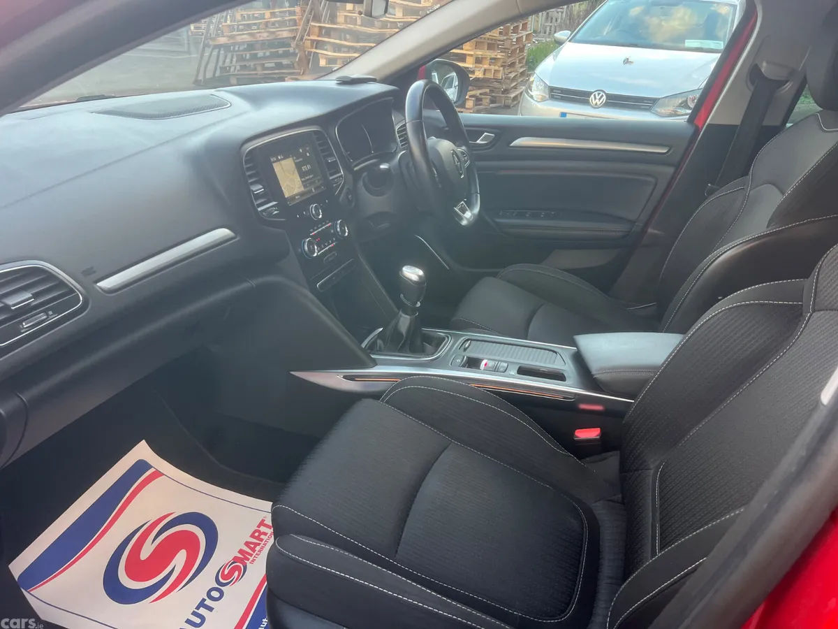 Renault Megane Estate, Diesel, 2019, Red
