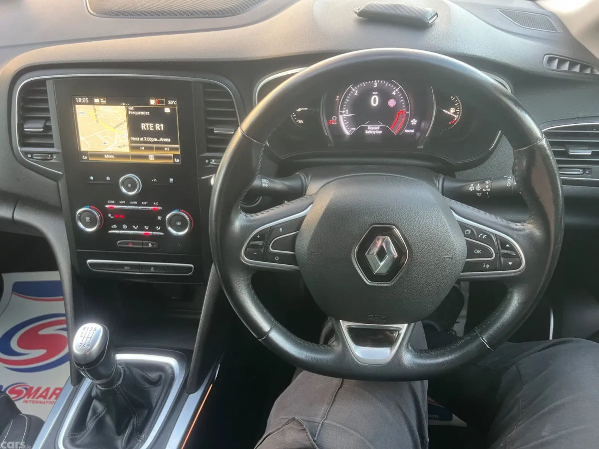 Renault Megane Estate, Diesel, 2019, Red