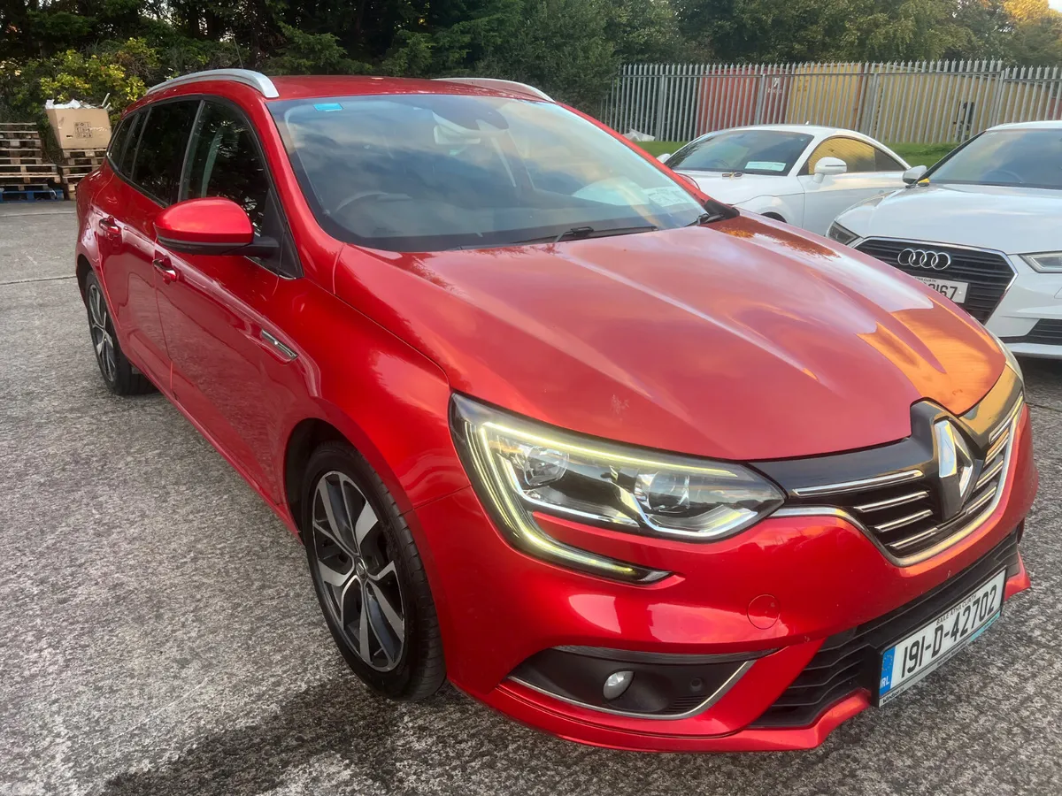 Renault Megane Estate, Diesel, 2019, Red