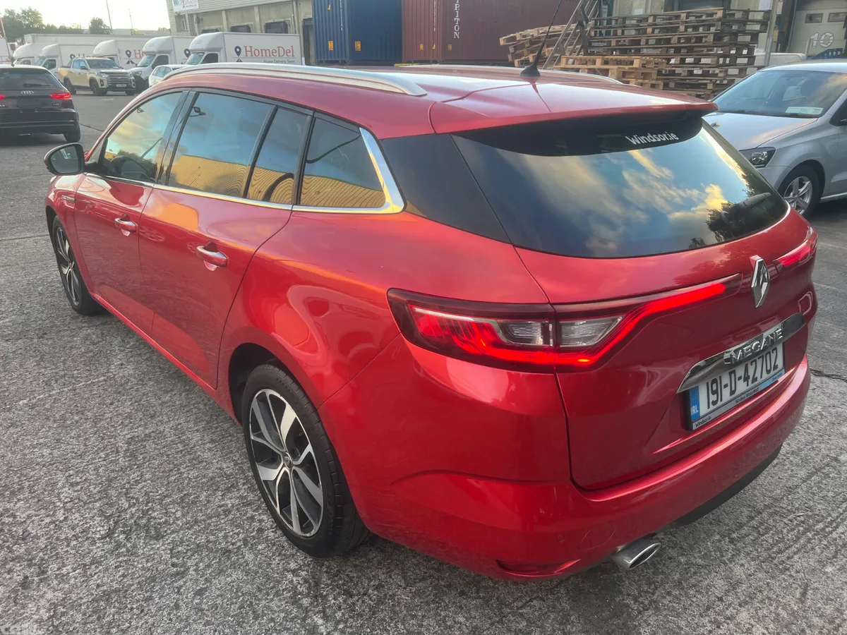 Renault Megane Estate, Diesel, 2019, Red