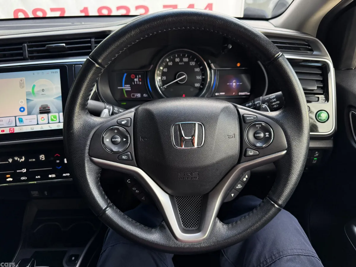 Honda Grace Saloon, Petrol Hybrid, 2017, Silver