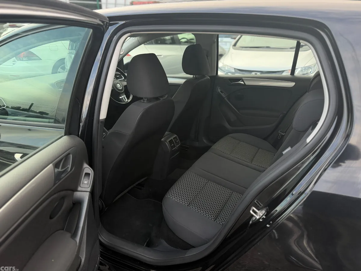 Volkswagen Golf Hatchback, Petrol, 2012, Black