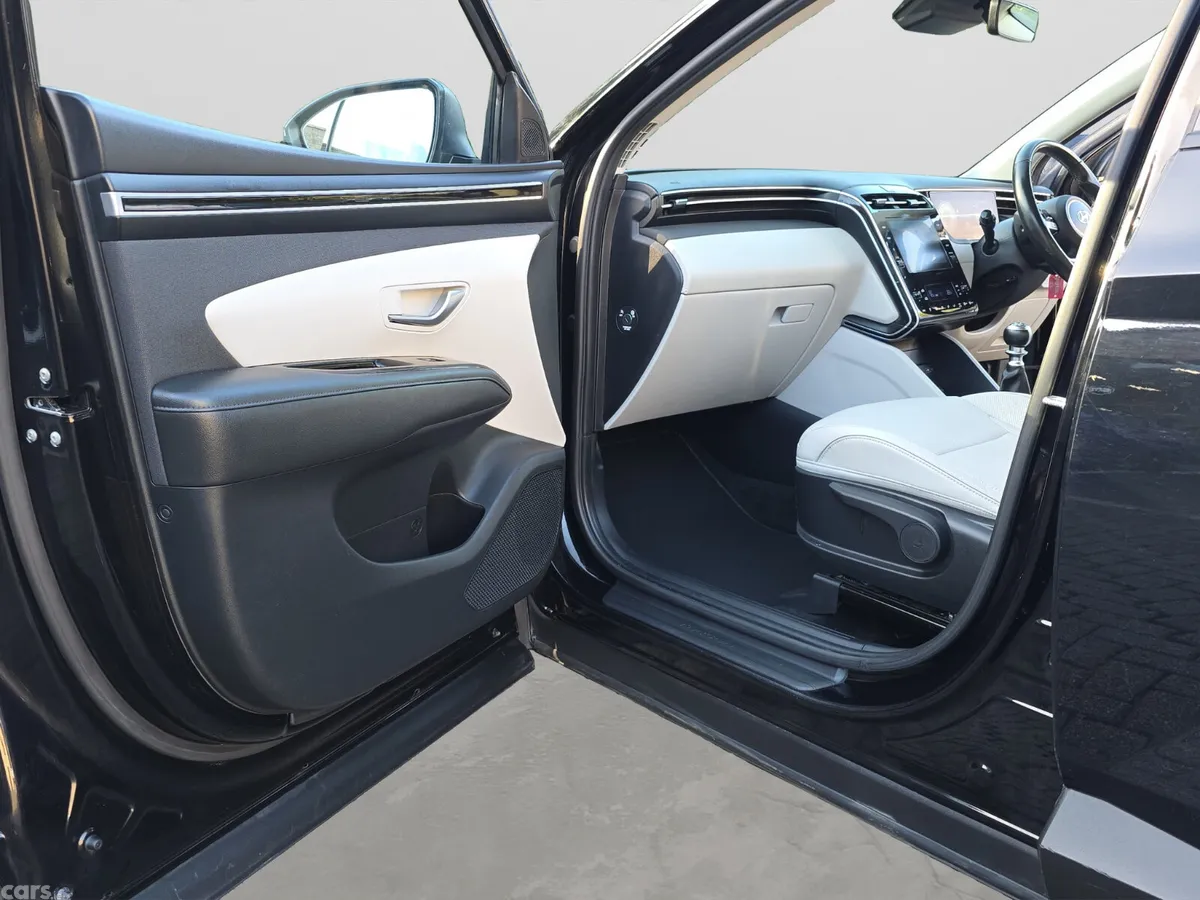 Hyundai Tucson SUV, Diesel, 2022, Black