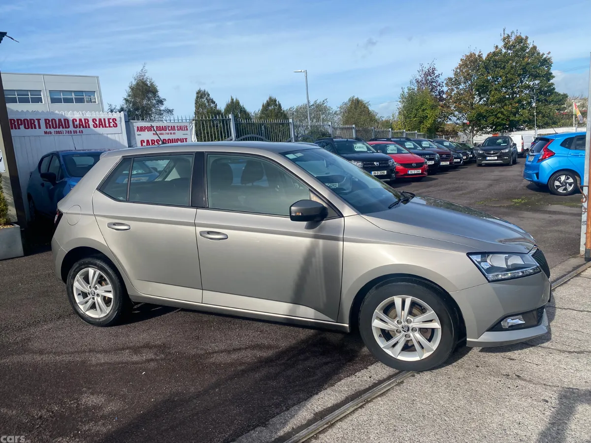 Skoda Fabia Hatchback, Petrol, 2019, Grey