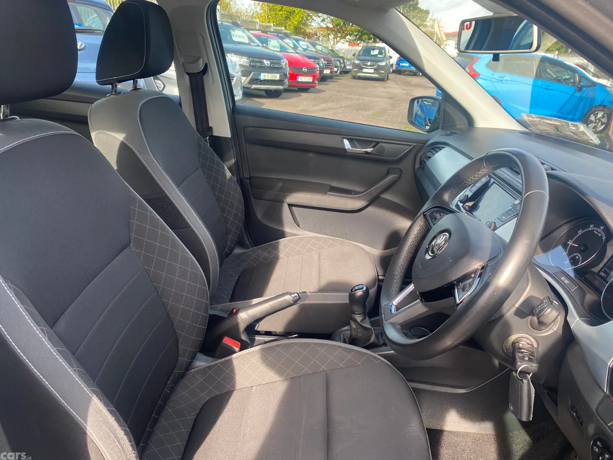 Skoda Fabia Hatchback, Petrol, 2019, Grey