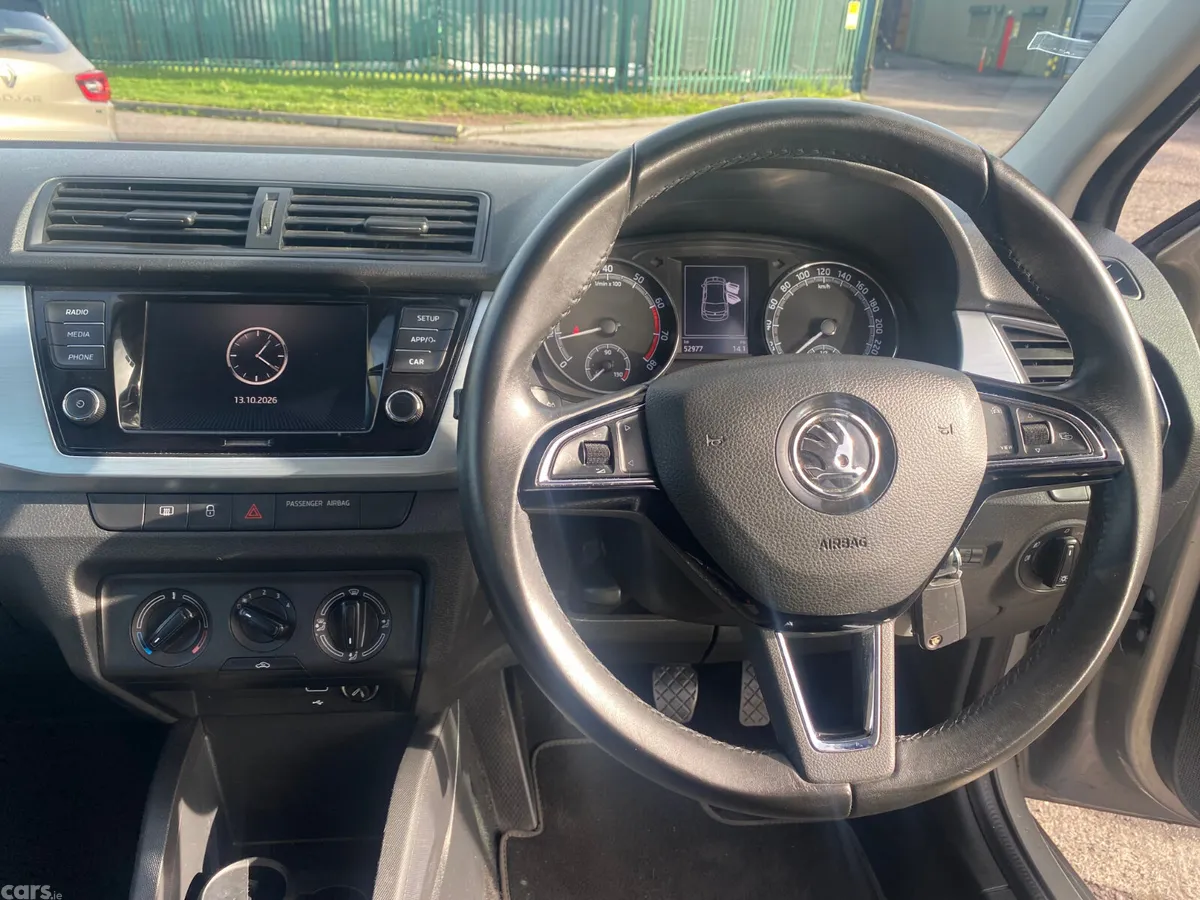 Skoda Fabia Hatchback, Petrol, 2019, Grey
