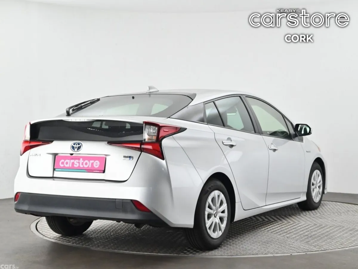 Toyota Prius Hatchback, Petrol Hybrid, 2019, Silver