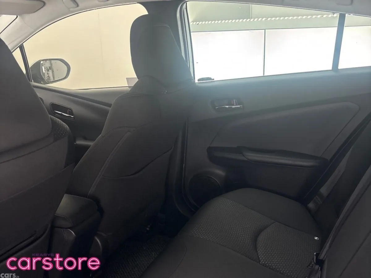 Toyota Prius Hatchback, Petrol Hybrid, 2019, Silver