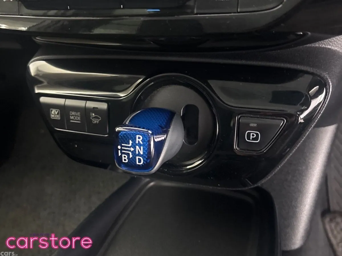 Toyota Prius Hatchback, Petrol Hybrid, 2019, Silver